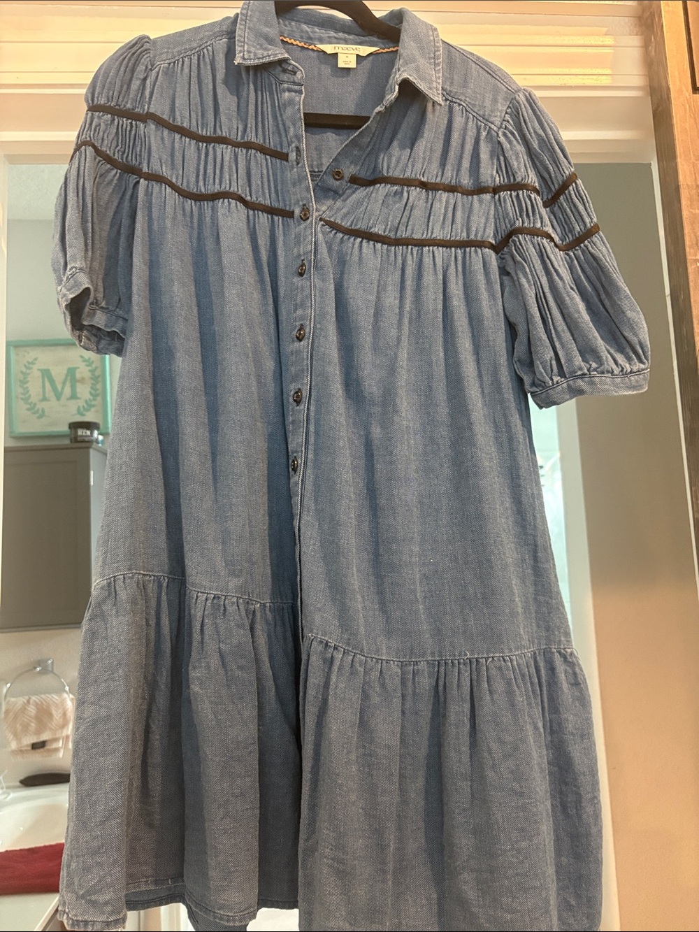 Mauve Chambray Button-Front Midi Dress in Light Blue with Puff Sleeves